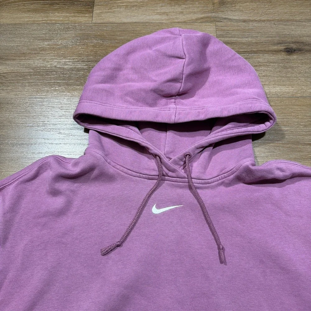 Nike Women's LARGE Center Swoosh Club Fleece Oversized Hoodie Purple Sportswear
